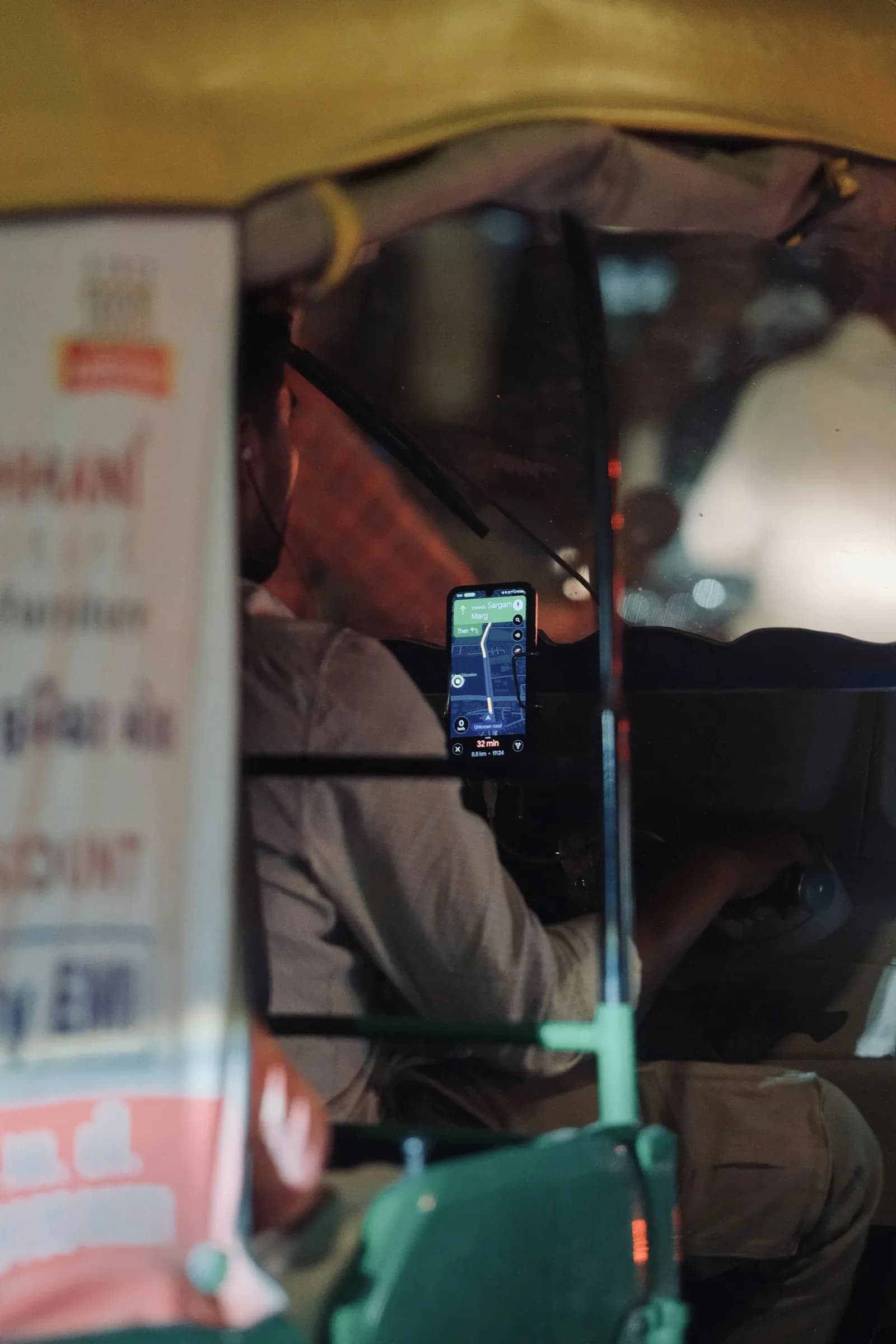 Tìm địa điểm doanh nghiệp trên Google Maps bằng điện thoại